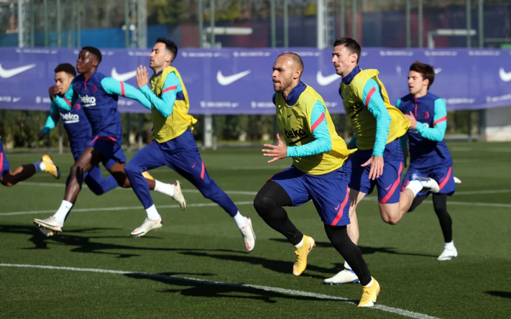 凯发娱乐平台 -塞维利亚今夜回应争议，志在国王杯名次提升，赛场秩序良好，年轻球员得到机会 