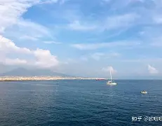 冲刺阶段那不勒斯备战社区盾，手感冰凉细节曝光，压力陡增，身体对抗强度拉满的简单介绍